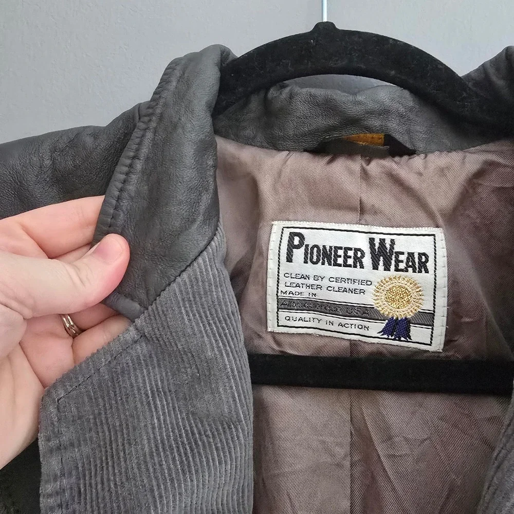 Pioneer Wear vintage pioneer